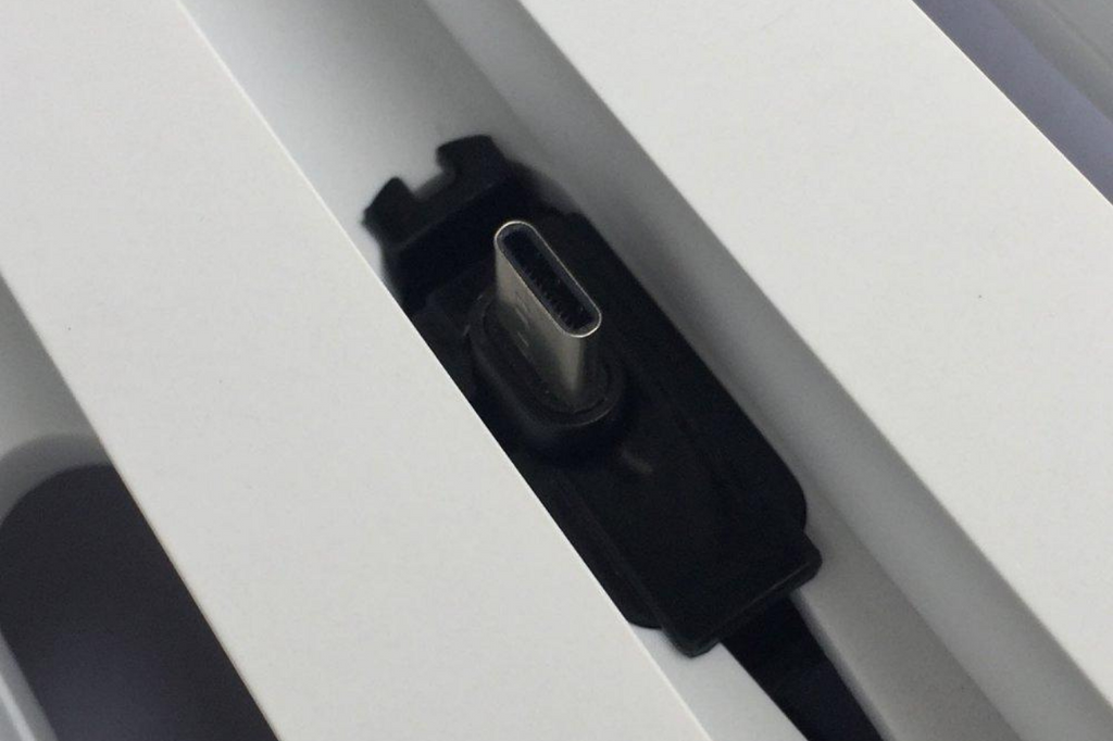 CLASSIC MEDIUM 4-PORT SORT Incl. 2 One-Hand Adaptere