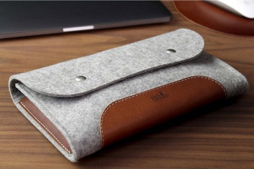Pack | Praktisk kabel taske i 100% uldfilt læder